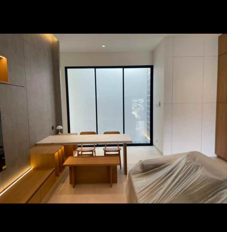 rumah baru modern dalam cluster di jatibening