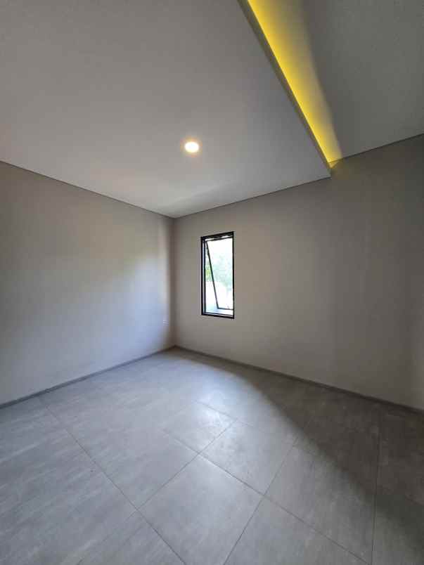 rumah baru modern minimalis di kayu putih jaktim