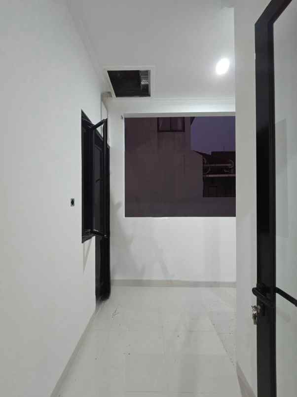 rumah baru modern minimalis di kayu putih jaktim