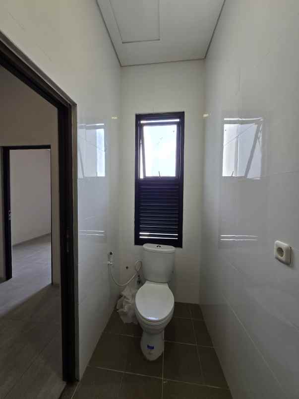 rumah baru modern minimalis di kayu putih jaktim