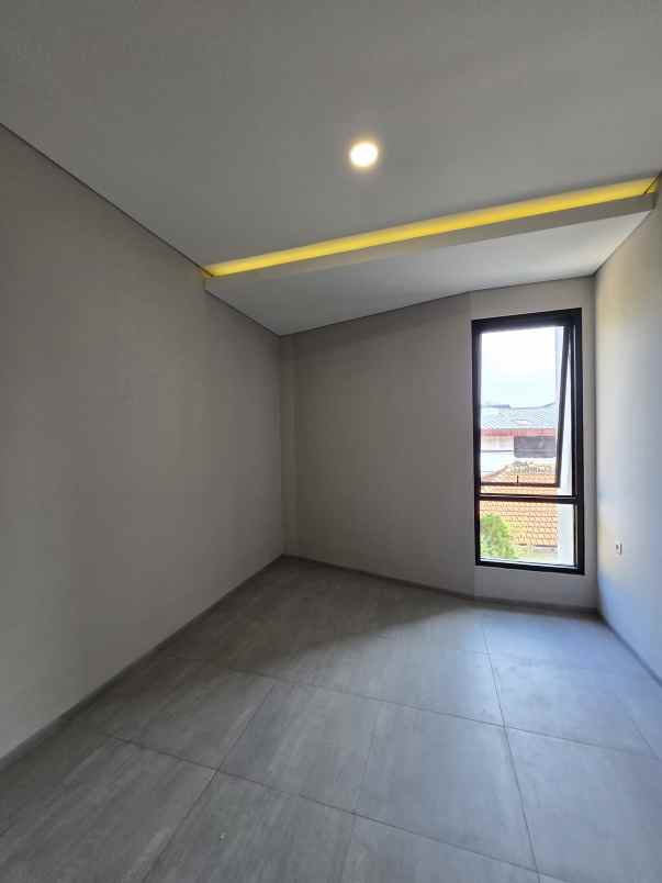 rumah baru modern minimalis di kayu putih jaktim