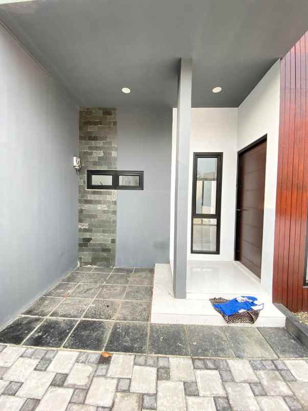 rumah baru non cluster jatiwaringin bekasi dekat tol