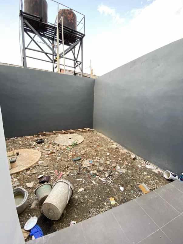 rumah baru non cluster jatiwaringin bekasi dekat tol