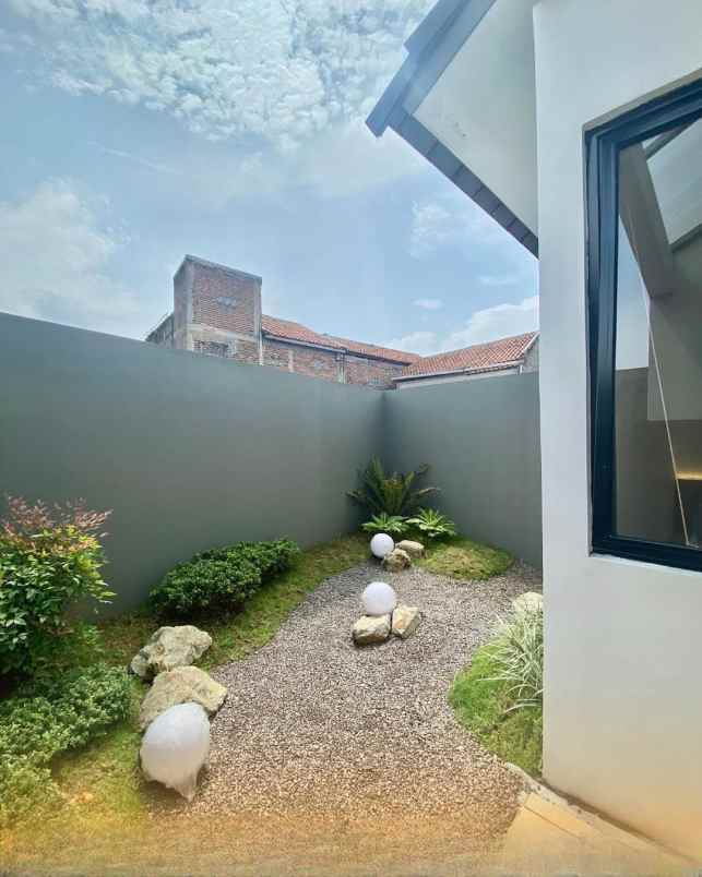 rumah baru praktis bernuansa jepang dekat bandung kota