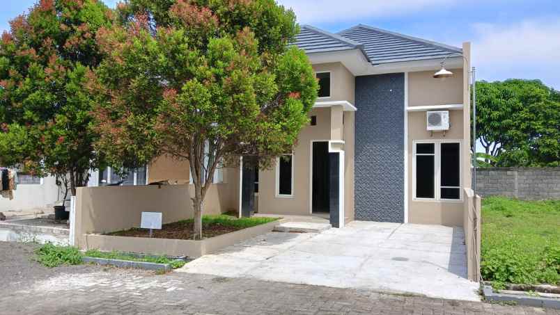 rumah baru shm ready wates ngaliyan bisa cash kpr