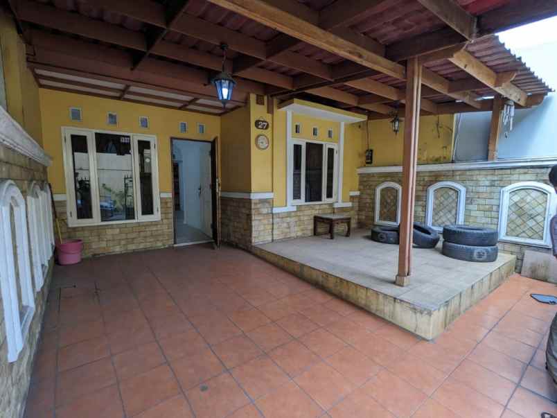 rumah dekat exit tol karawaci