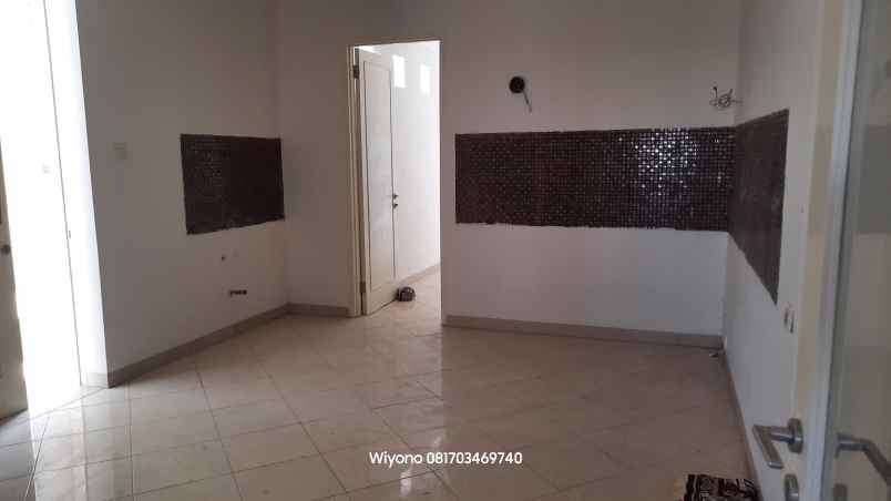 rumah dekat rs mitra keluarga kenjeran di villa galaxy