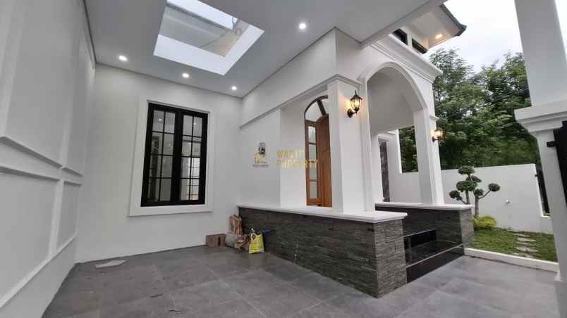 rumah elegan ngaglik desain minimalis bisa kpr