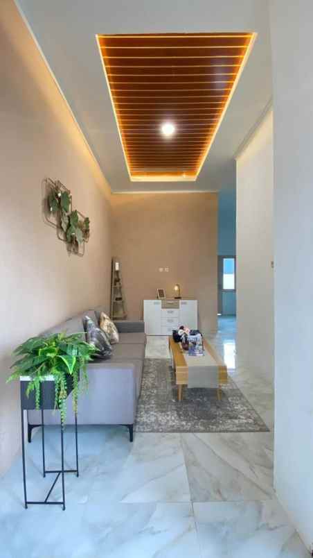 rumah elit onegate sistem cikarang selatan