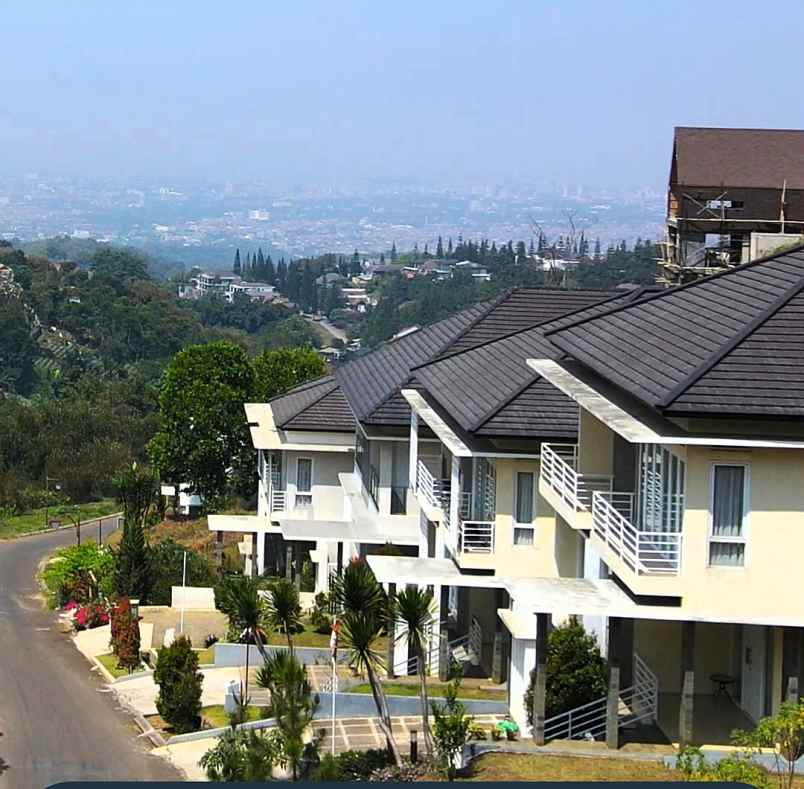 rumah elite shm nyaman view gunung dago pakar