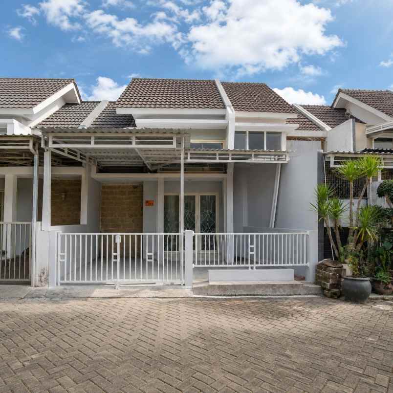 rumah greenlake wonorejo murah siap huni