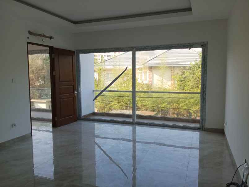 rumah hook baru minimalis di taman surya 5