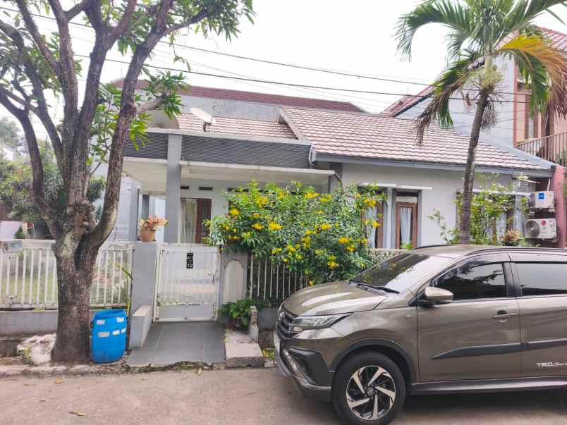 rumah hook jatijajar estate depok lt 166 m rp1 750 m