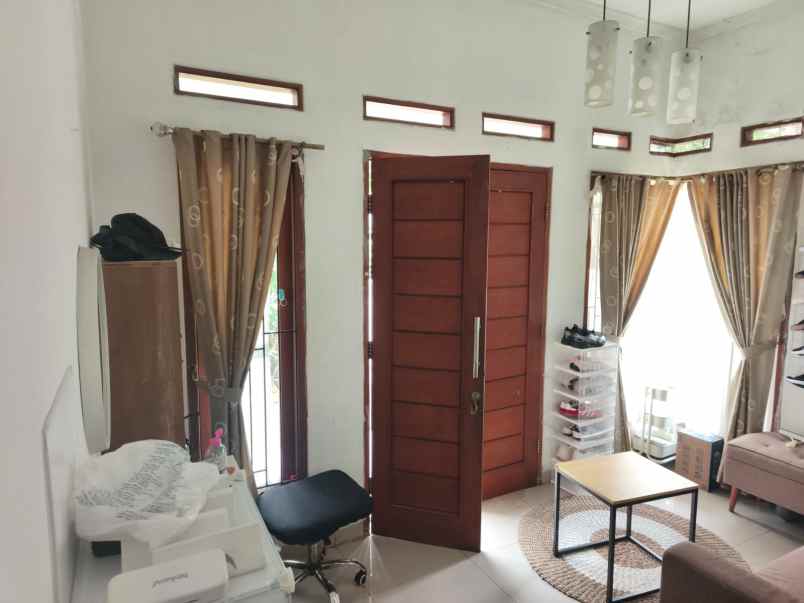 rumah hook jatijajar estate depok lt 166 m rp1 750 m