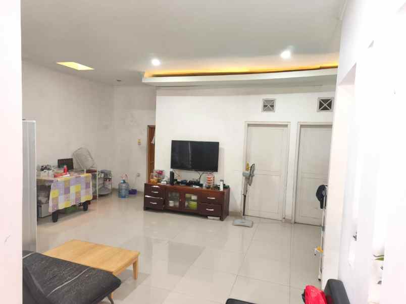 rumah hook jatijajar estate depok lt 166 m rp1 750 m