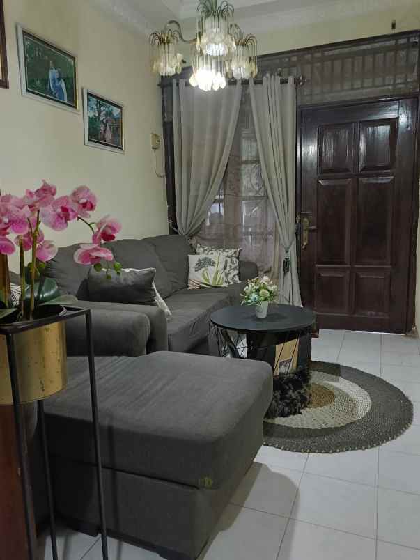 rumah hook siap huni pasadena semarang barat