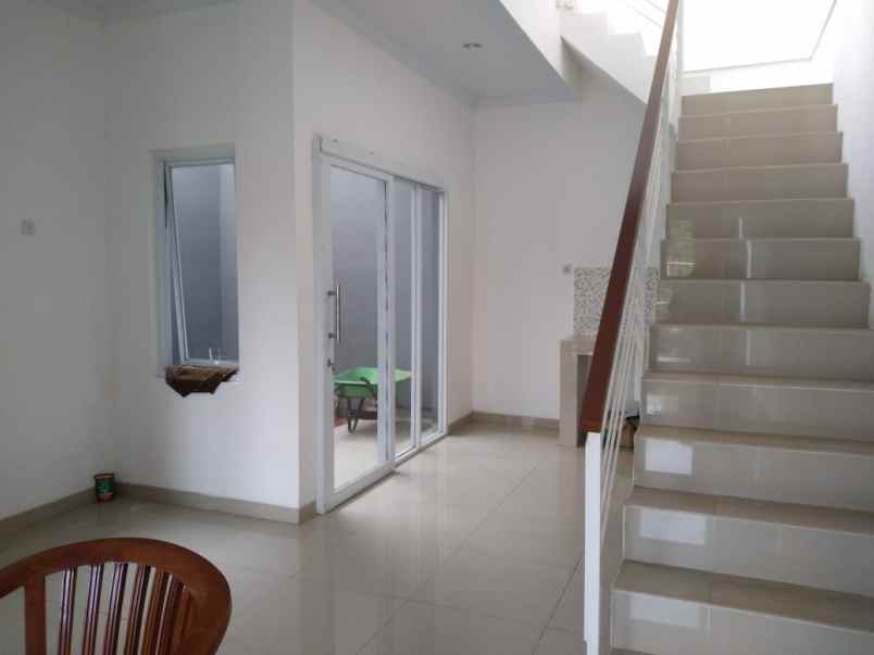 rumah jakarta selatan mewah murah dan luas
