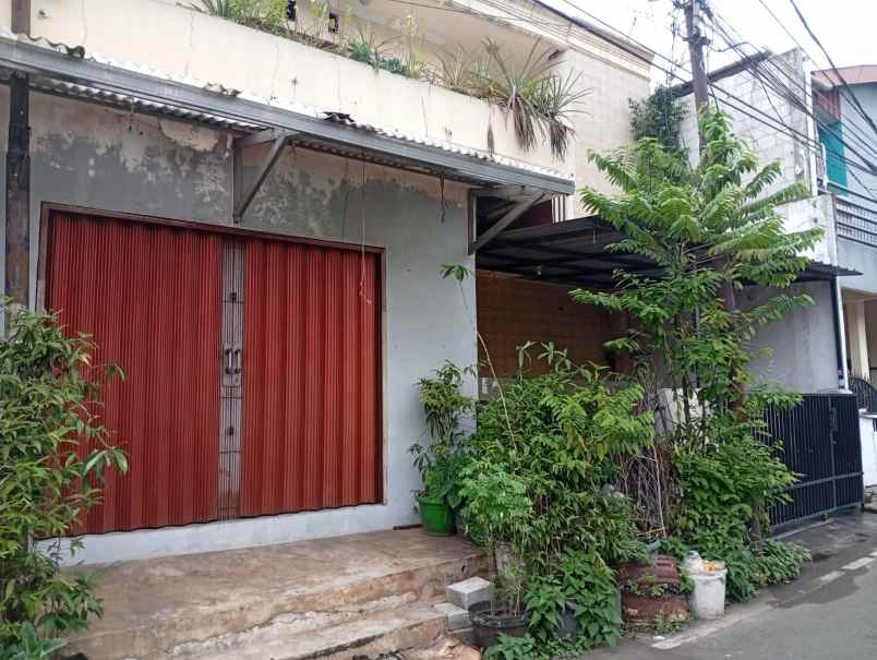 rumah jatiwaringin pangkalan jati jakarta timur
