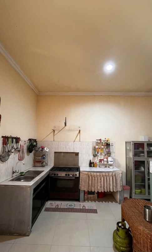 rumah jatiwaringin pangkalan jati jakarta timur