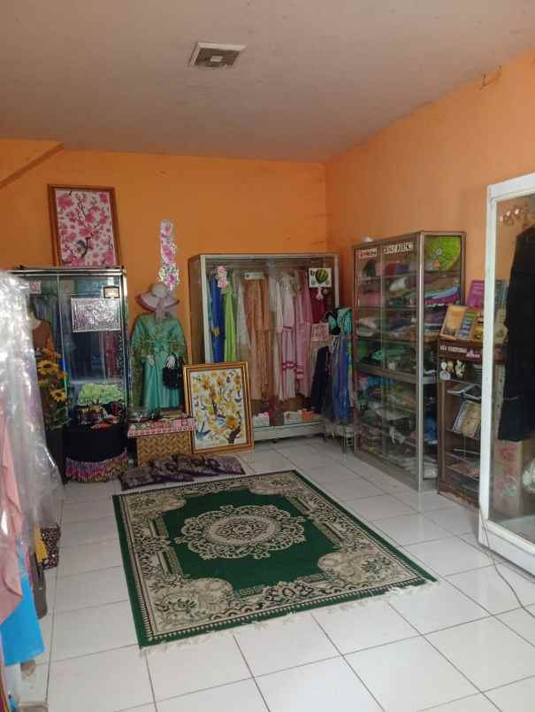rumah jatiwaringin pangkalan jati jakarta timur