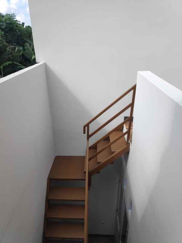 rumah jl cikunir raya pekayon