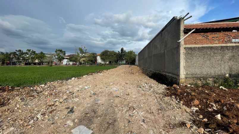 rumah jl rancacili mekarjaya derwati