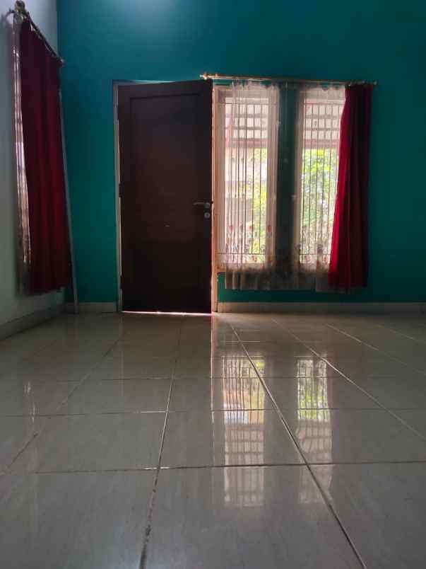 rumah jl raya kodau bekasi kota