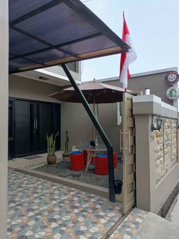 rumah jl sangkuriang barat 2
