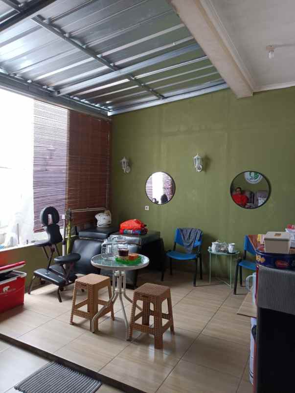 rumah jl sangkuriang barat 2