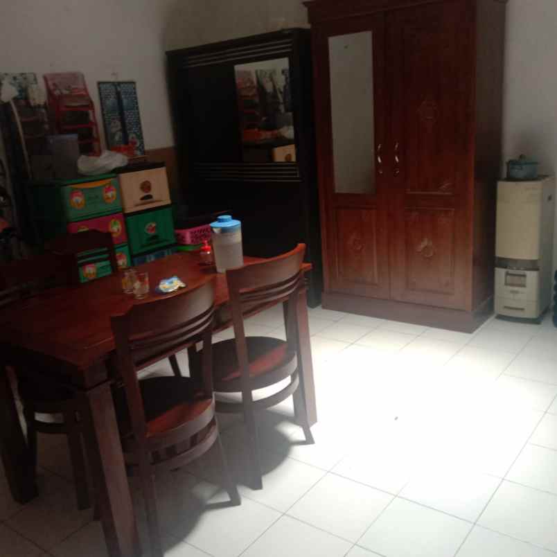 rumah jl taman wiguna selatan