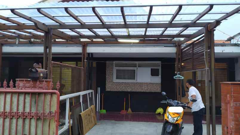 rumah kebayoran baru