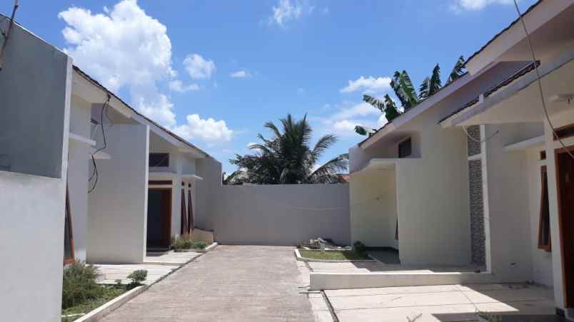 rumah kincir air pondok manggis