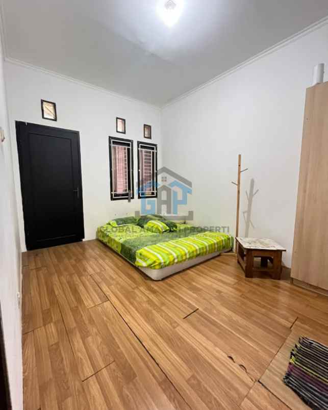 rumah komplek sariwangi 2 carpot dekat polban