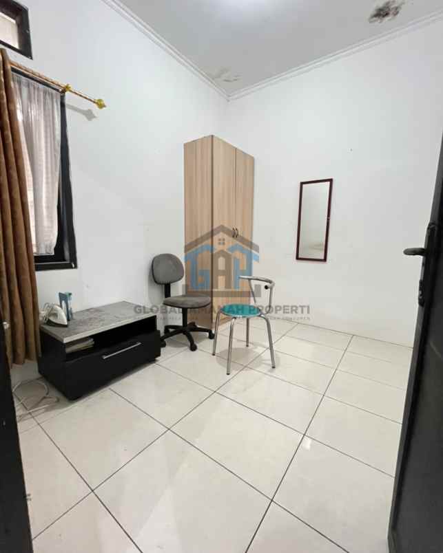 rumah komplek sariwangi 2 carpot dekat polban