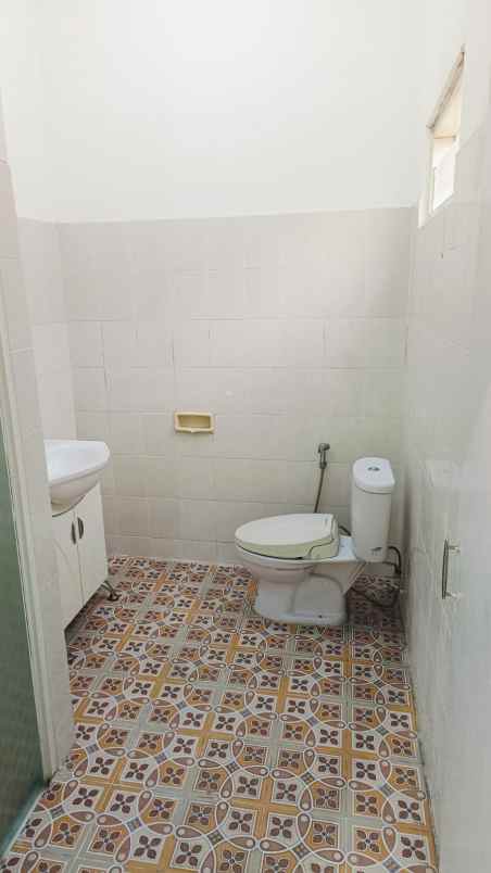 rumah luas 2 lantai jalan panda palebon pedurungan
