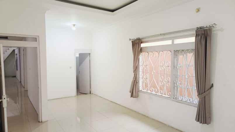 rumah luas 2 lantai jalan panda palebon pedurungan