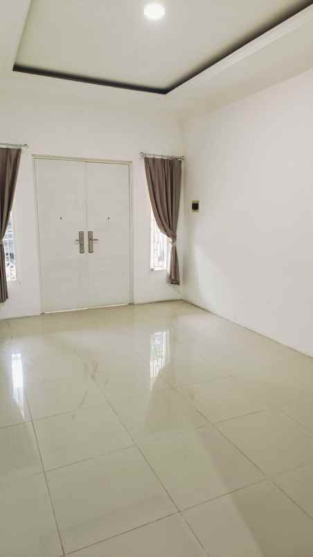 rumah luas 2 lantai jalan panda palebon pedurungan
