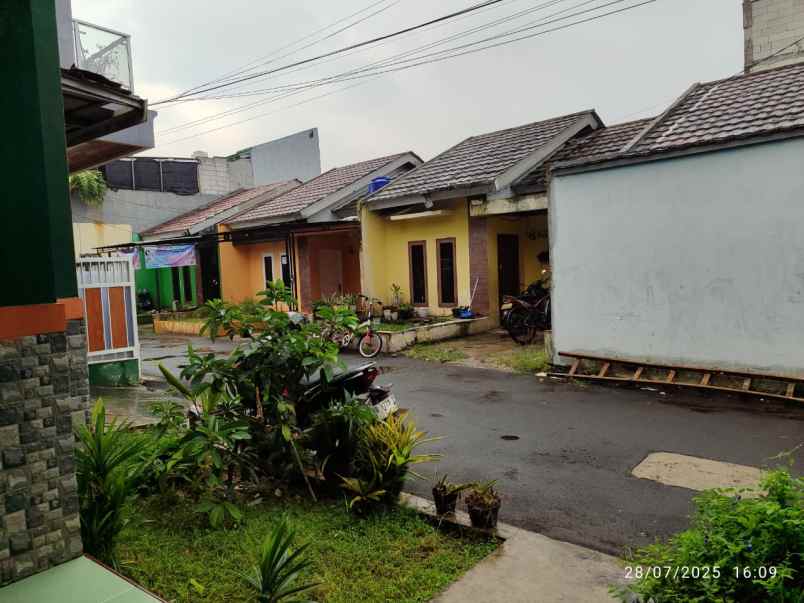 rumah luas 3 kt akses tol krukut depok