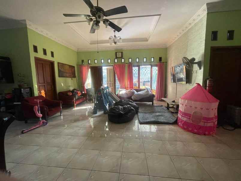 rumah luas dijual nempel graharaya kota tanggerang