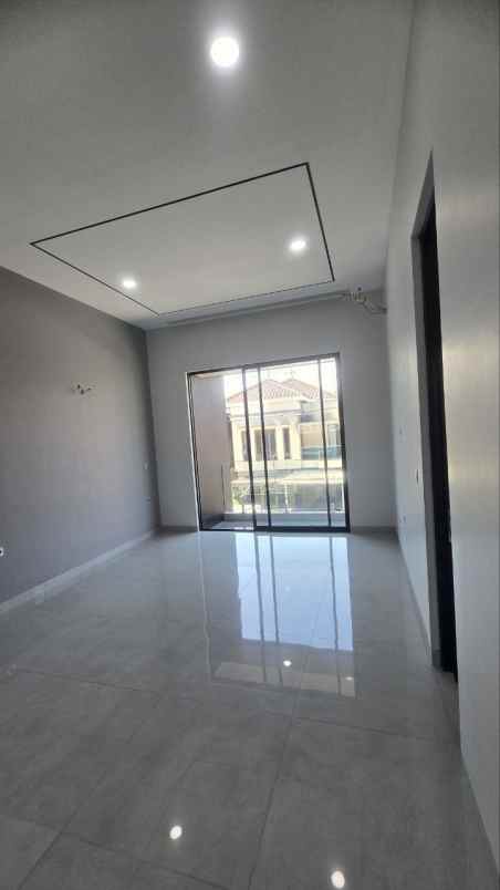 rumah manyar jaya new gress minimalis modern strategis