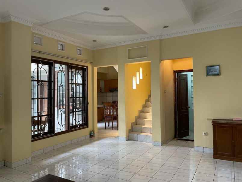 rumah mewah di pengkol jepara