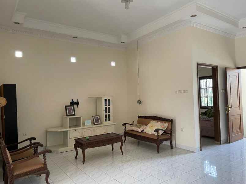 rumah mewah di pengkol jepara