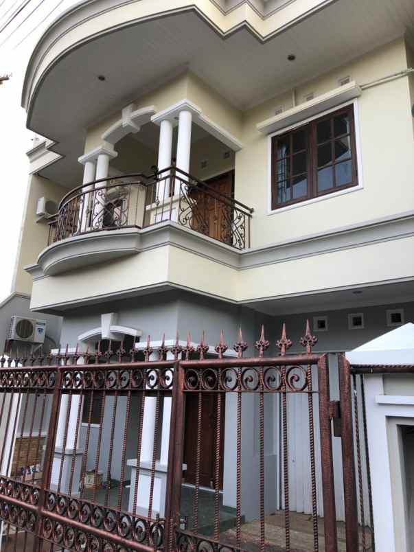 rumah mewah di pengkol jepara