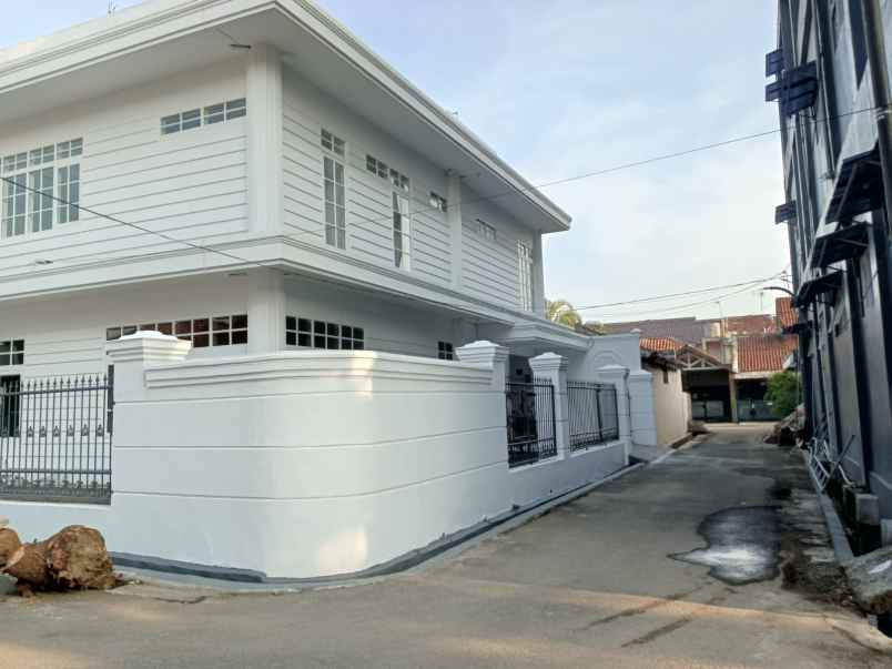 rumah mewah dua lantai soekarno hatta bandung timur