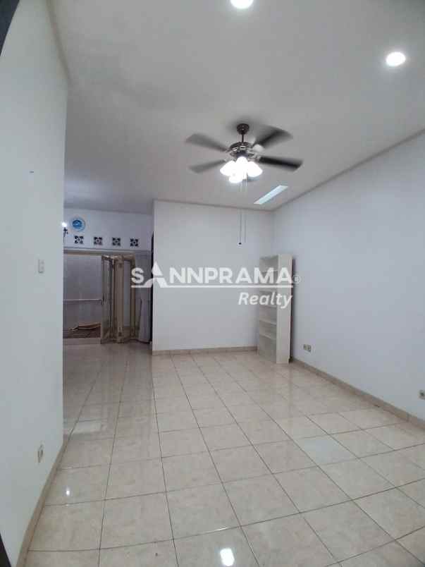 rumah minimalis strategis di pancoran mas depok