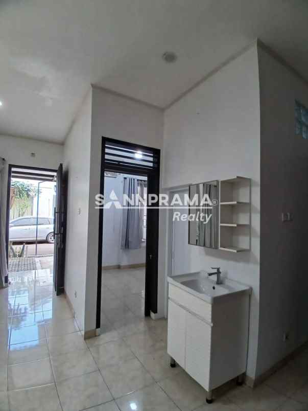 rumah minimalis strategis di pancoran mas depok
