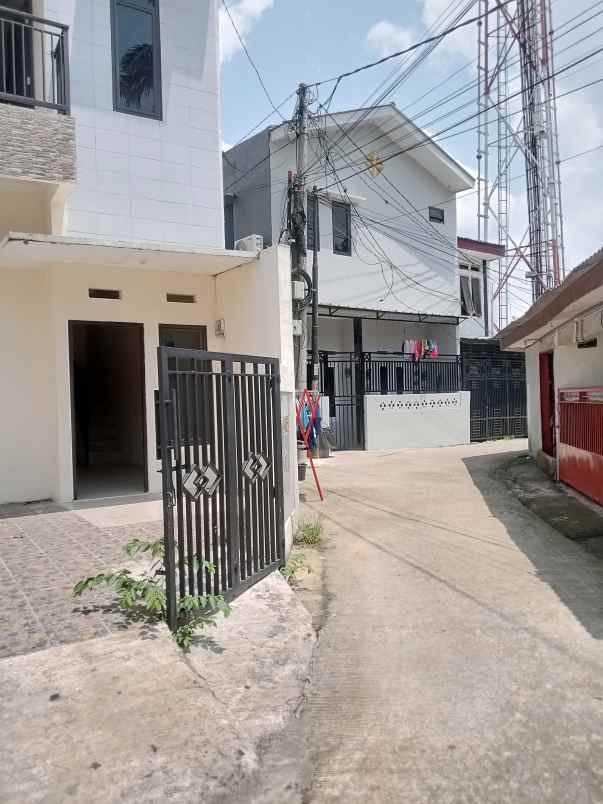 rumah murah 2 lantai cibinong