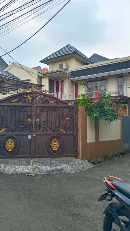 rumah murah tanah luas di kalisari jakarta timur