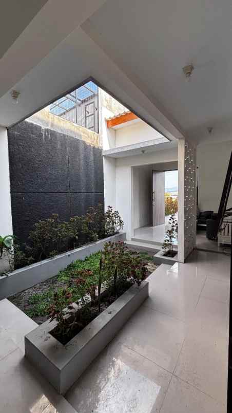 rumah nyaman di lokasi strategis sleman