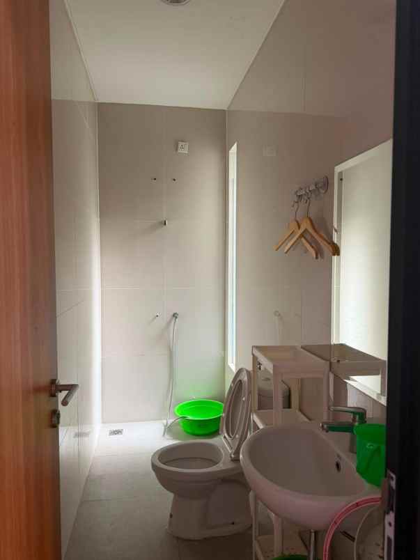 rumah premium harga 2m cluster z living grand wisata